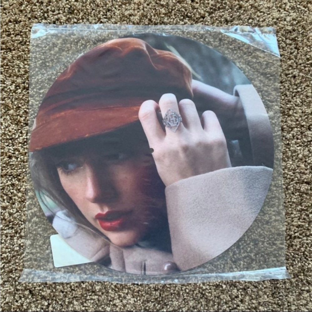 NEW Taylor Swift RED (Taylor’s Version) Album Cover Reversible Slip Mat